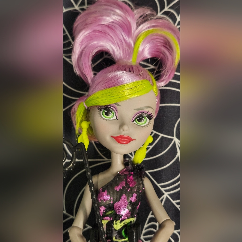 Moanica D'kay - Welcome to MH/Dance The Fright Away - Monster High - 2016 * EUC